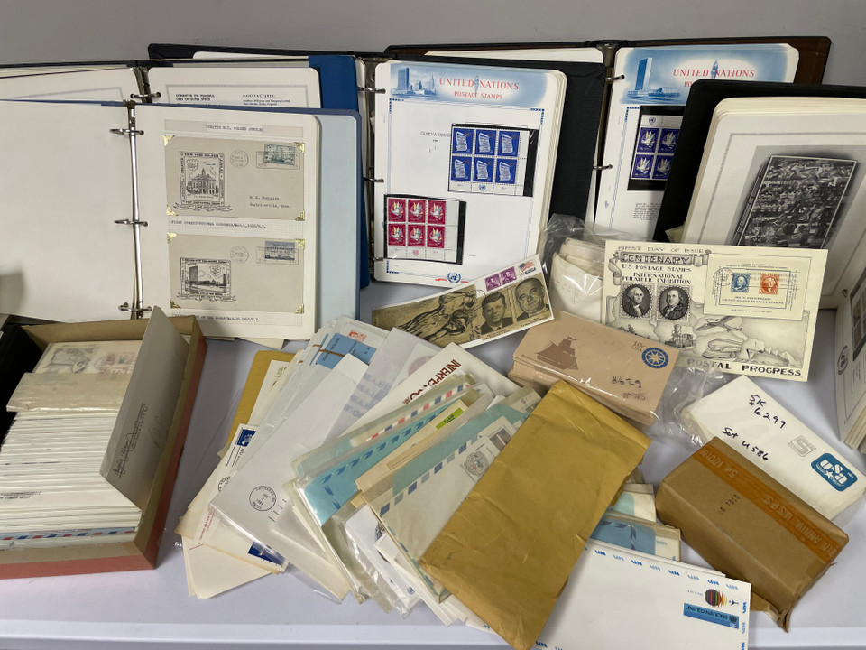 MINT UN, US FDC AND MINT POSTAL STATIONERY LOT - 900214