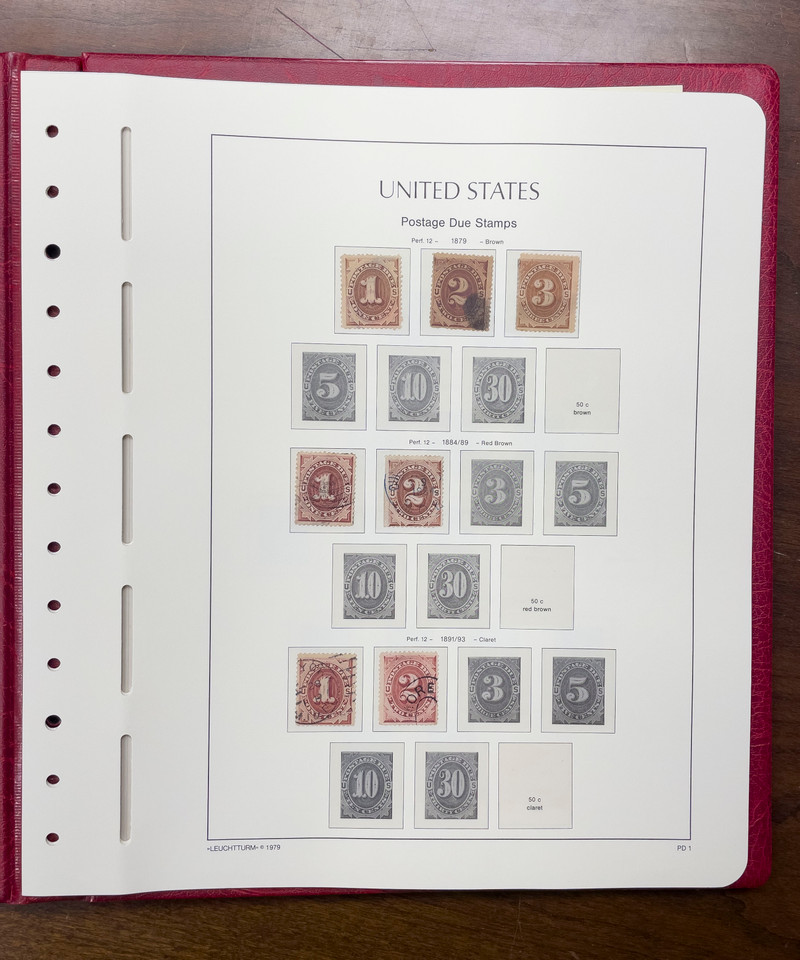 Mint and Used US Stamps, Albums, Stock Books And More - 824189