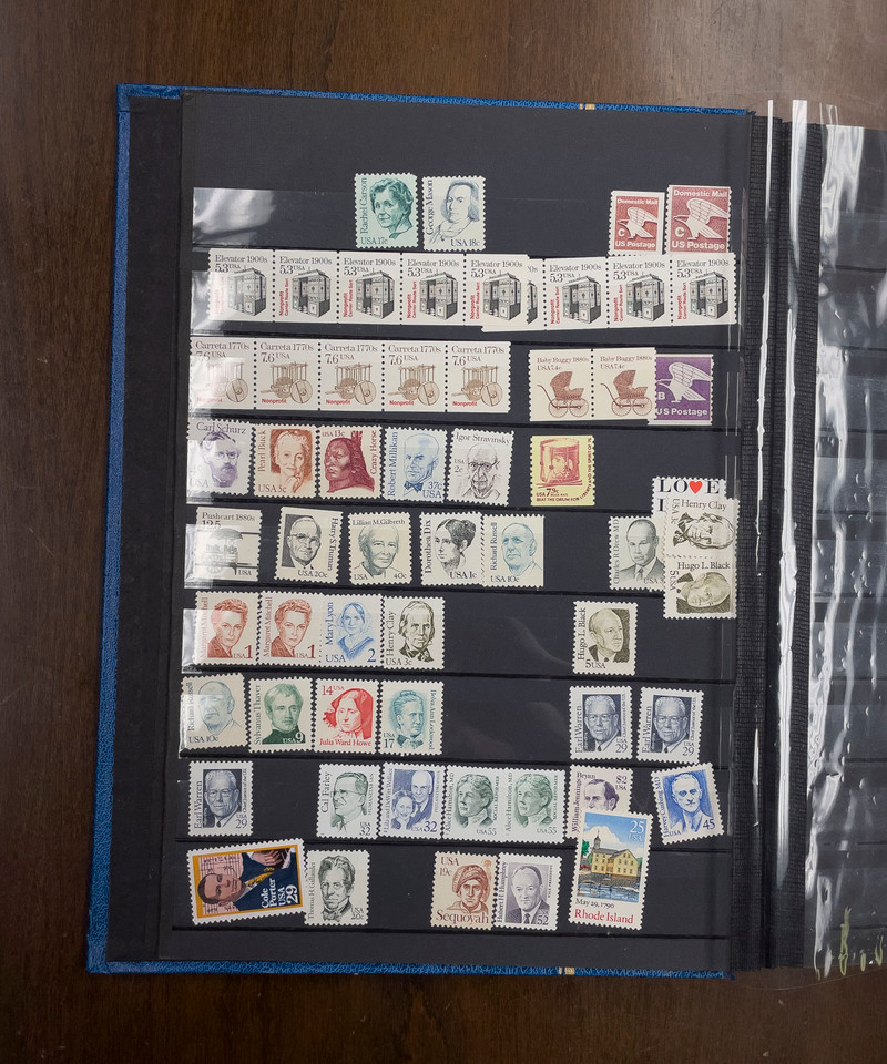 Mint and Used US Stamps, Albums, Stock Books And More - 824189