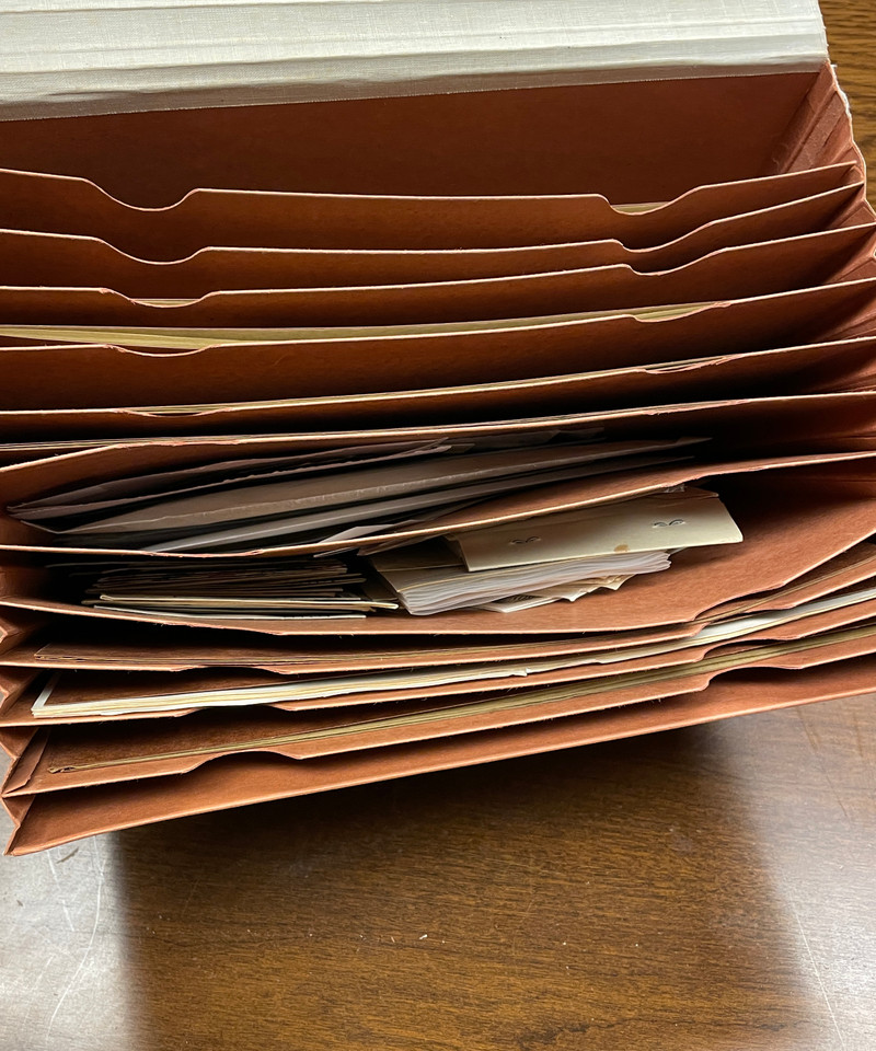 US, CANADA & EUROPE – Two Cartons, Canada 1951-96, Switzerland Albums, Mystic Heirloom, Face Value Postage - 823427