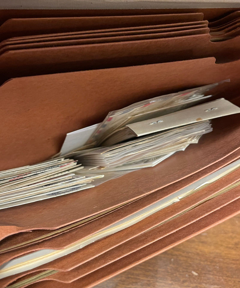 US, CANADA & EUROPE – Two Cartons, Canada 1951-96, Switzerland Albums, Mystic Heirloom, Face Value Postage - 823427