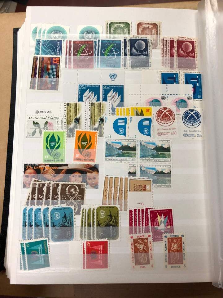 UNITED NATIONS - Nearly 3,000 Mint Modern Issues, New York Geneva and Vienna – 426504