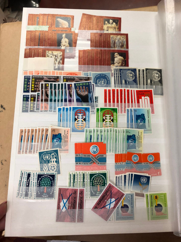 UNITED NATIONS - Nearly 3,000 Mint Modern Issues, New York Geneva and Vienna – 426504