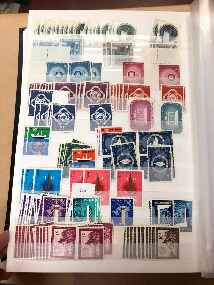 UNITED NATIONS - Nearly 3,000 Mint Modern Issues, New York Geneva and Vienna – 426504