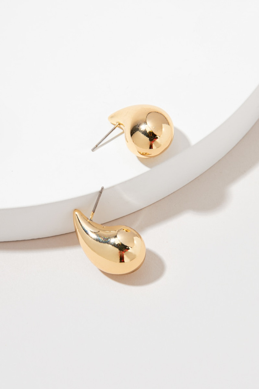 Teardrop Diamond Mini Huggie Earring — EF Collection®