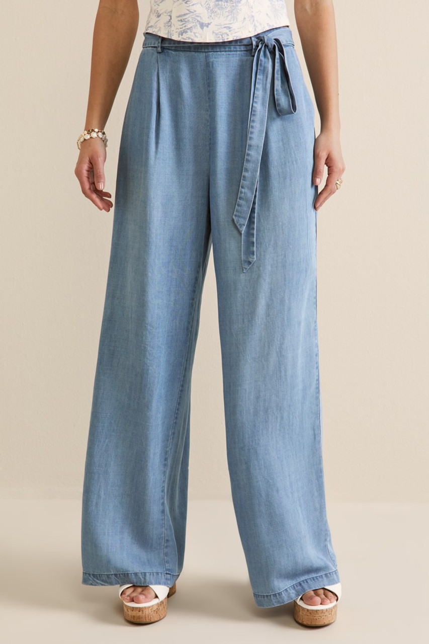 Elaine Chambray Tie Waist Fluid Pants | francesca's®