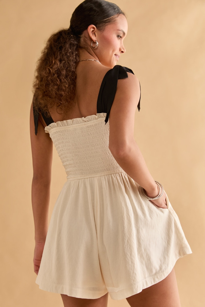 【値下なし★即売ok】Bicolor Ribbon-Motif Romper Bicolor Ribbon-Motif Romper