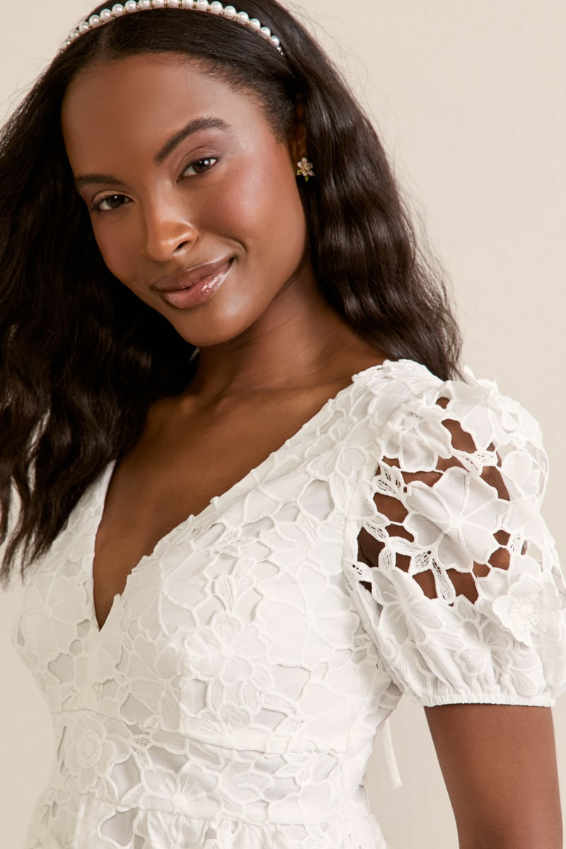 Angelica Floral Lace Mini Dress | francesca's®