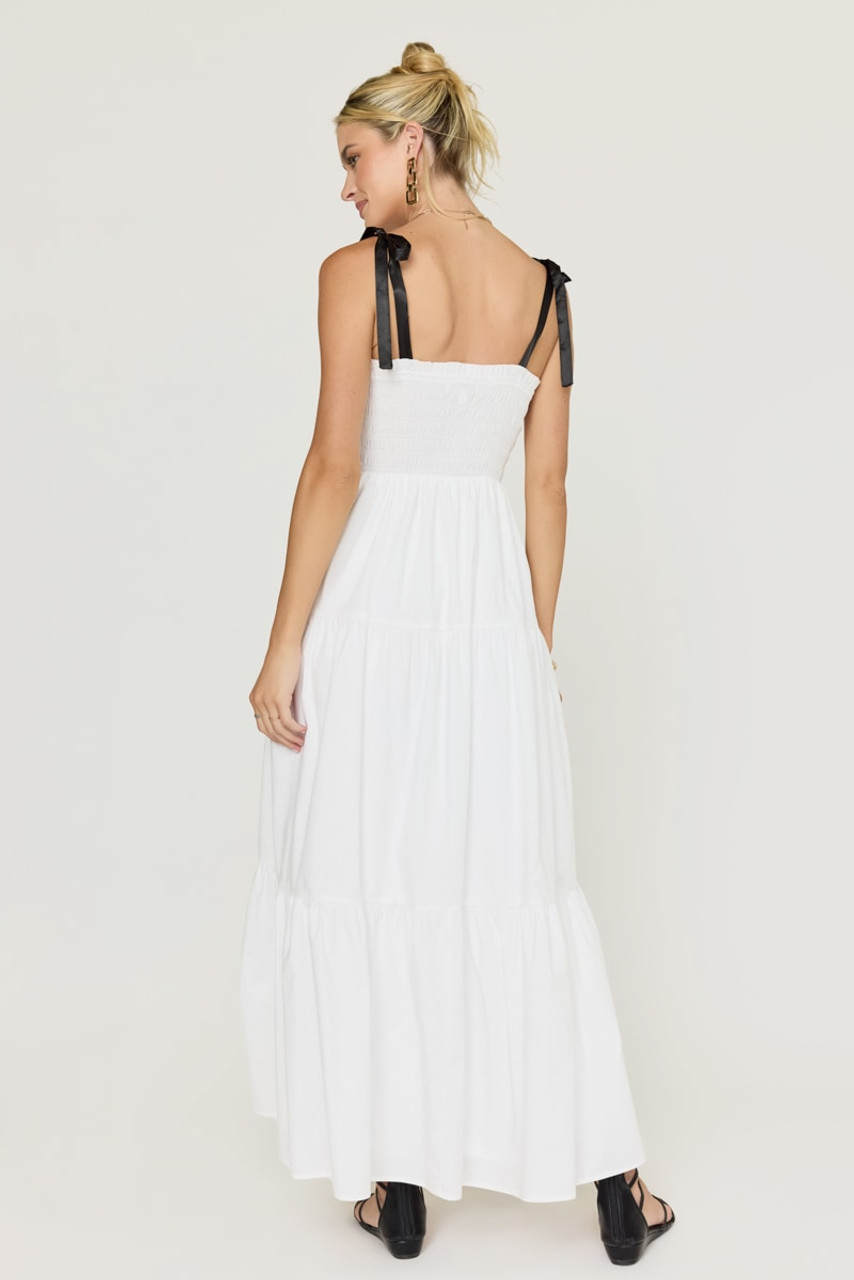 eunoia『Shirring maxi dress』　ホワイト eunoia『Shirring maxi dress』 ホワイト