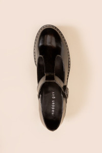 HOLL02J1_d3097cdb488cb0a5ac948c1fa8a3531f25aa09aa_Black