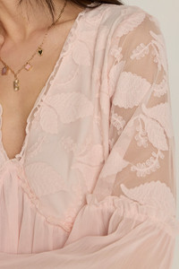 REMEDY-F_a580c06e282a926e11f5f2d925359bc9b874727d_Pink