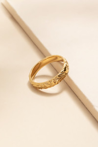 Alana Embossed Band Gold Ring