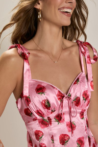 EGI20756F_7e22ef7db76c5ced2caa1e1b13823ada9efbf17c_Pink
