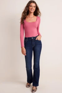 ARC0066_e4b9d5c3b0e22658b271d3465084a19aa1522ddc_Dark Rose