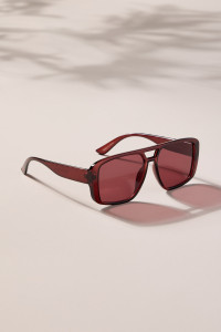 WESLEY-CRBY_7496b81a6a7e7e41f562ec95aa1bc1df9101bfee_Burgundy