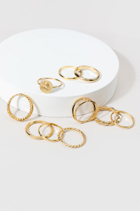 437958_65b81e51d2c8a1e89bb5ee3117bdcbe80a465a5c_Gold