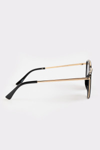 MISTRAL-BKGD_9e5acbb5c489c9c1324dc12893c9014d916ad686_Black