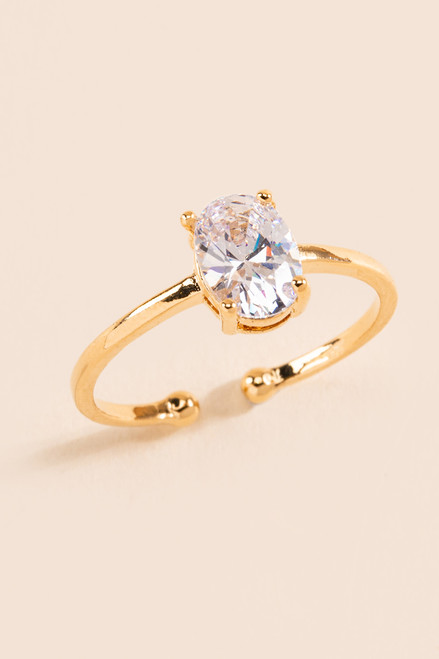 Kim Oval Crystal Ring