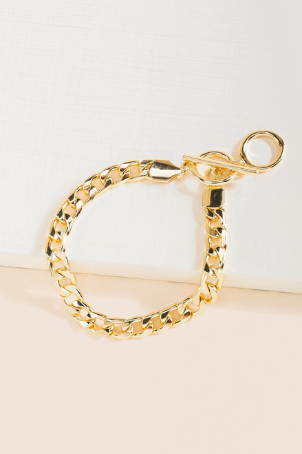 Anette Curb Chain Toggle Bracelet