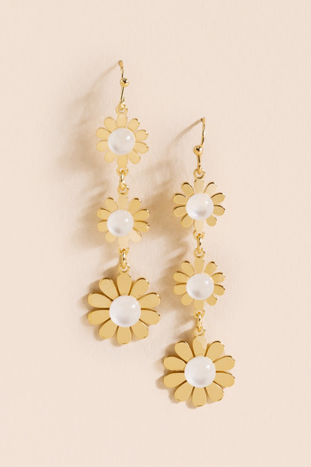 Mira Flower Pearl Earrings