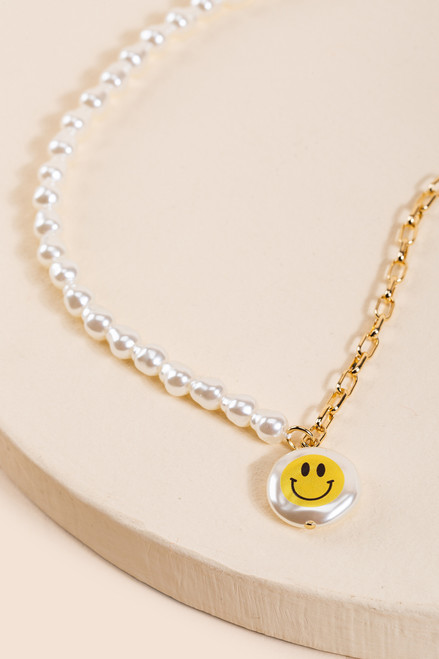 Ash Smiley Face Pearl Chain Link Necklace