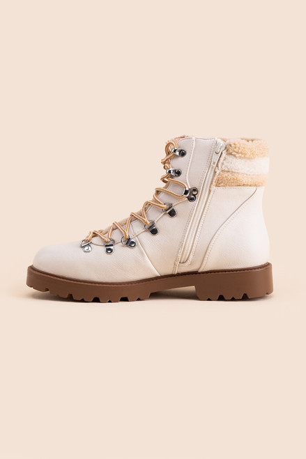 DV by Dolce Vita Quandry Sherpa Boots