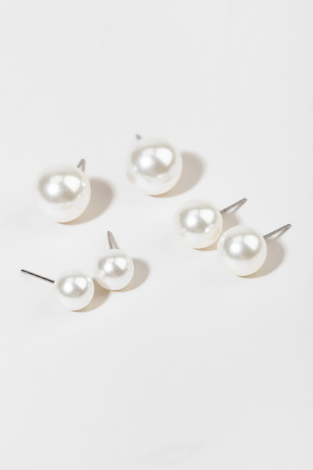 Lyana Pearl Earring Set
