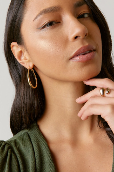 Lill Sandblast Oval Hoop Earrings