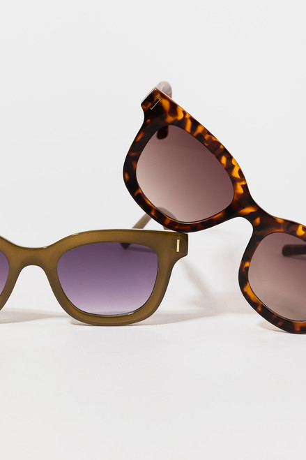 Ebonie Matte Tortoise Round Sunglasses