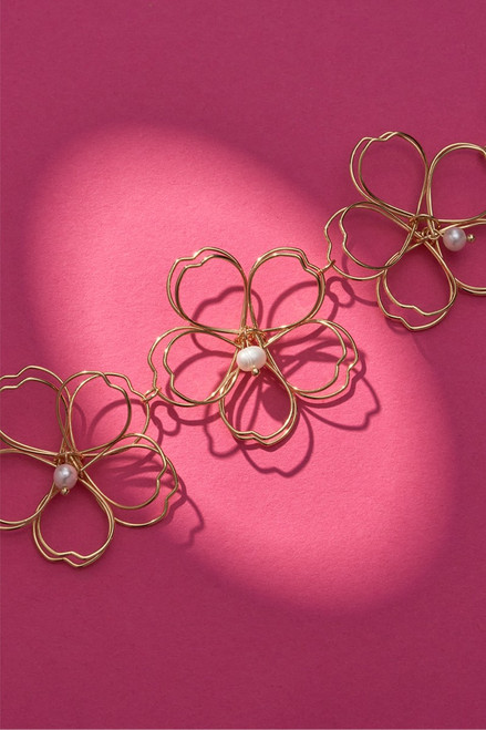 Luxe 14K Gold Plated Large Wire Flower Statement Necklace