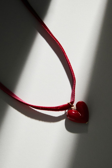 Luxe Heart Velvet Ribbon Choker