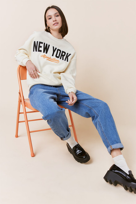 New York Manhattan Crewneck Sweatshirt