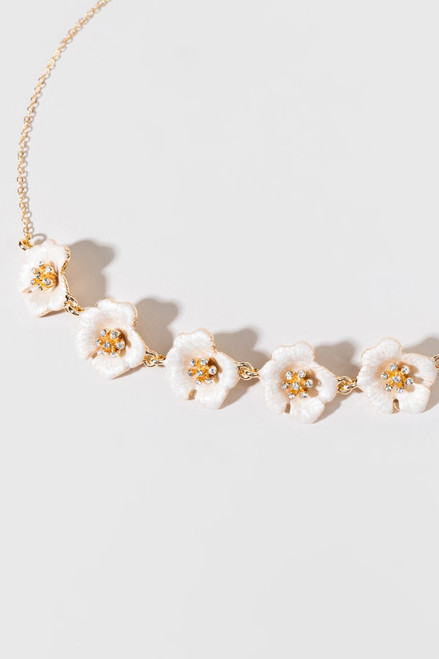 Sherrie Shell Flower Necklace