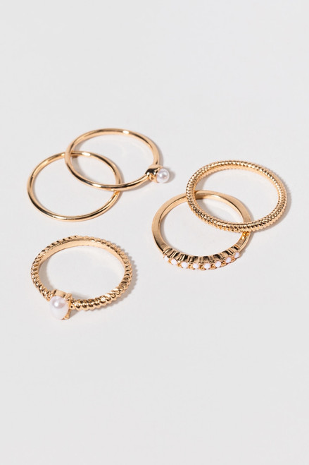 Dorthy Pearl Focal Ring Set