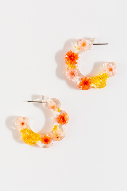 Arya Pressed Flower Scalloped Hoops