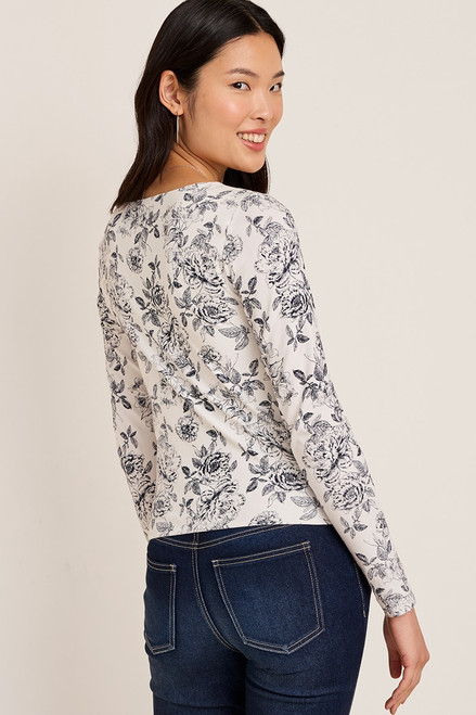 yummi by francesca's Toile Long Sleeve Tee