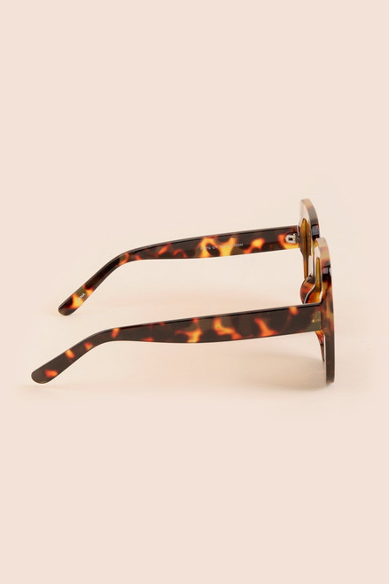 Lilianna Oversized Square Sunglasses in Tortoise