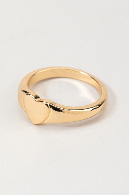 Izzie Heart Signet Ring