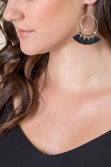 Shelly Circle Tassel Earrings In Black