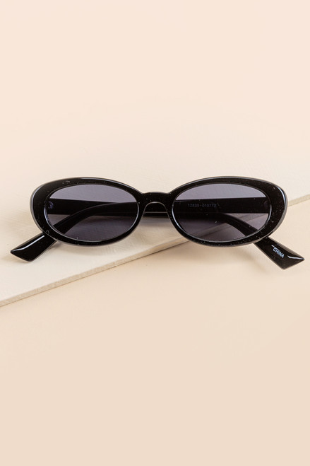 Meghan Chunky Oval Sunglasses