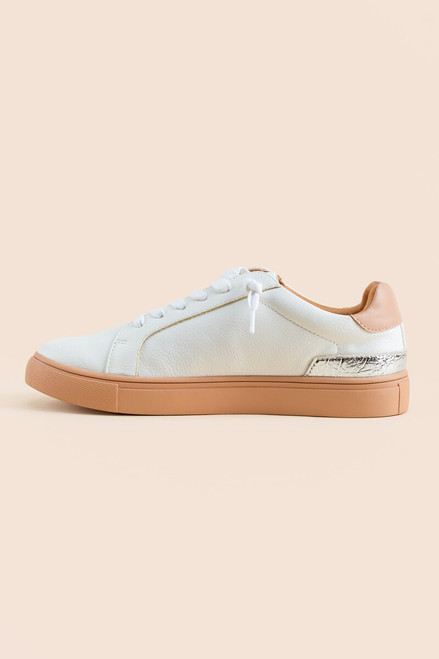 DV by Dolce Vita Abigail Sneakers