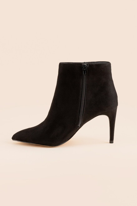 XOXO Tylie Suede Stilleto Bootie