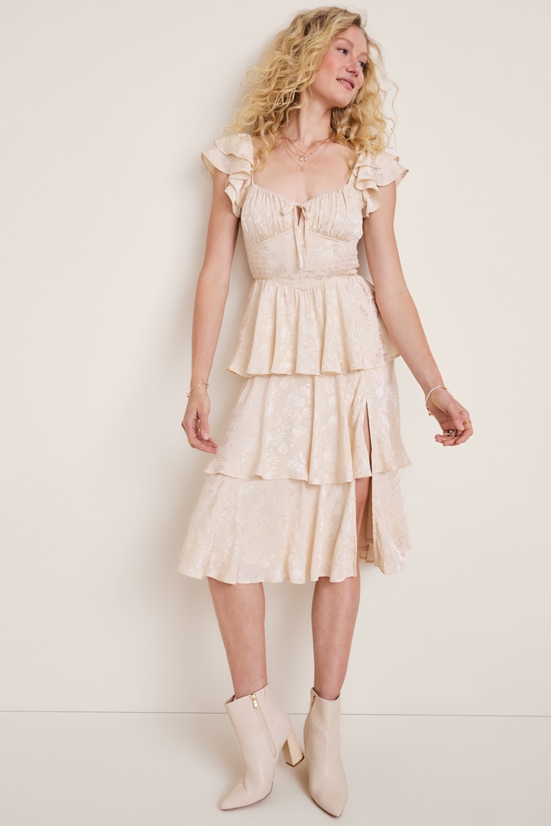 Holiday Collection for Women | Outfits & Dresses | francesca's