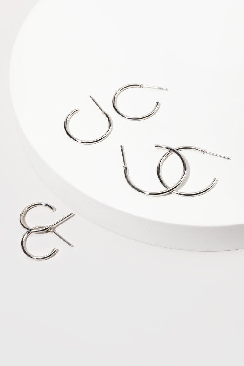 Averie Huggie Hoop Set