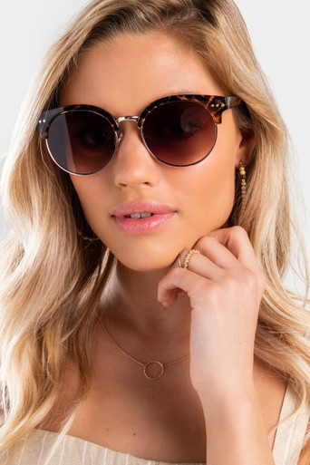 Jeanette Oval Shaped Sunglasses - francesca's