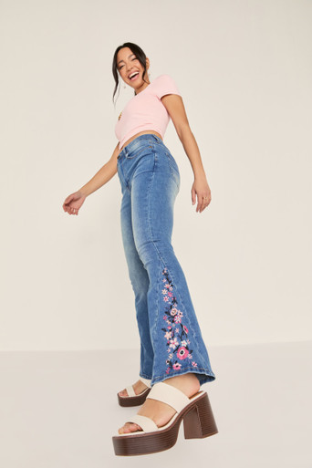 Jeans for Women | francesca's