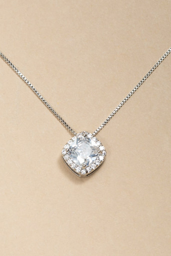 Debra Halo Short Crystal Pendant Necklace