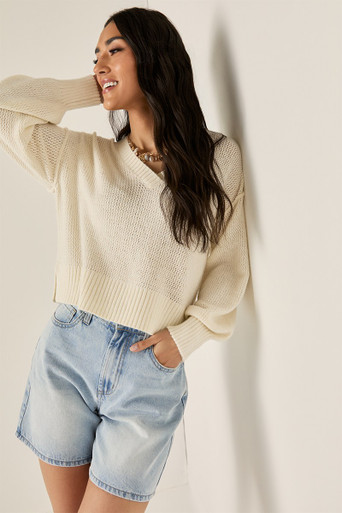 Chelsea V-Neck Pullover Sweater