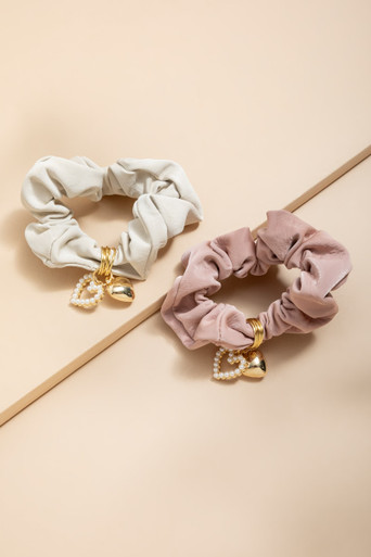●GLOWNY● CHARM SCRUNCHIE 8 COLORS GY24BAC004 IMG_4337_2048x.jpg?v=1752526341