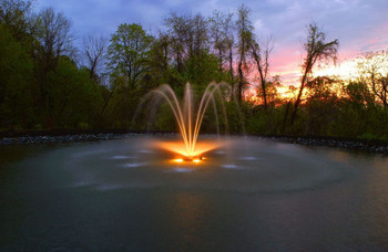 Floating Fountain - Constellation Spray Pattern Floating Fountain - Constellation Spray Pattern